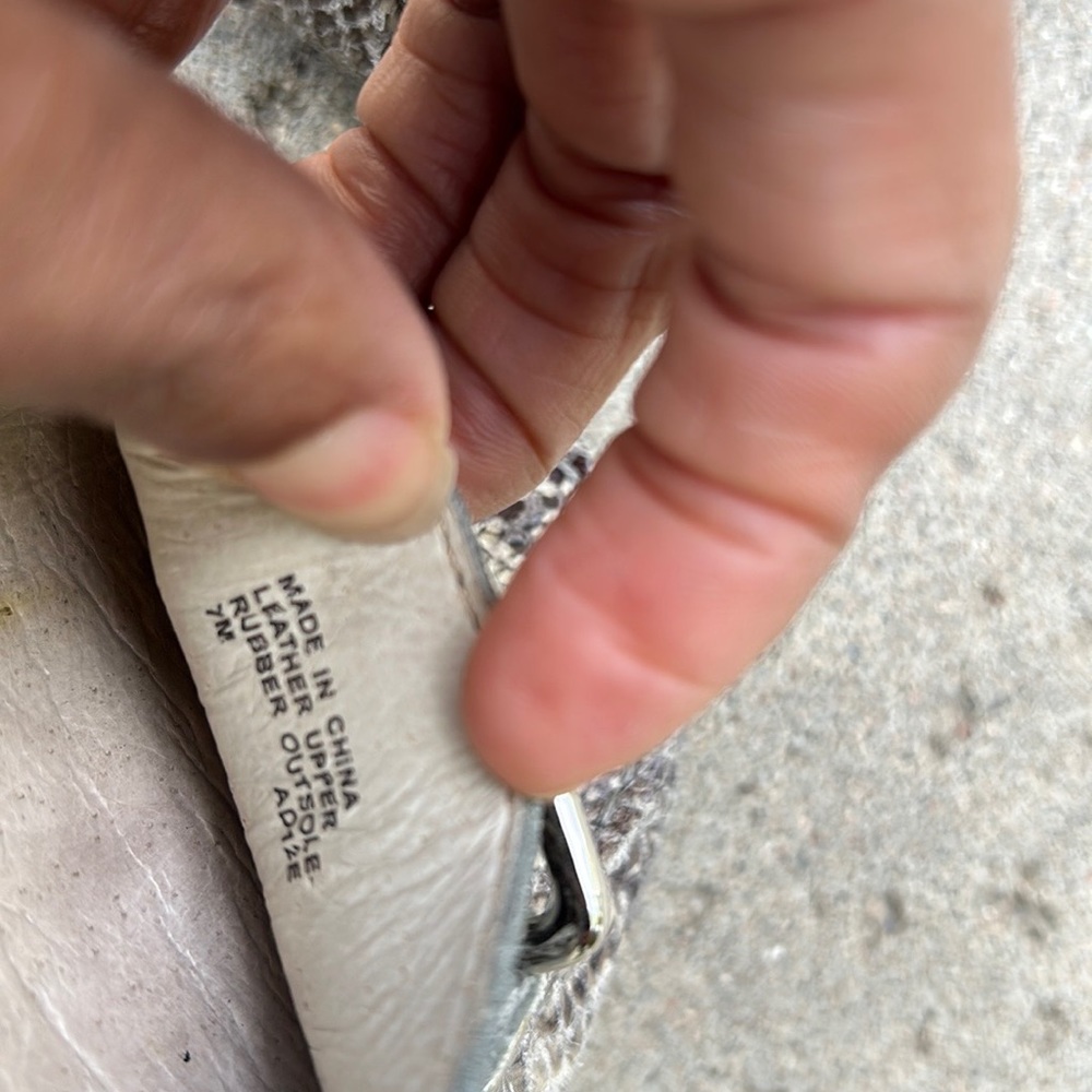 Michael Kors Finley snakeskin Leather Loafers W Silver accentsSize 7M 🔥SALE🔥 - Picture 7 of 8
